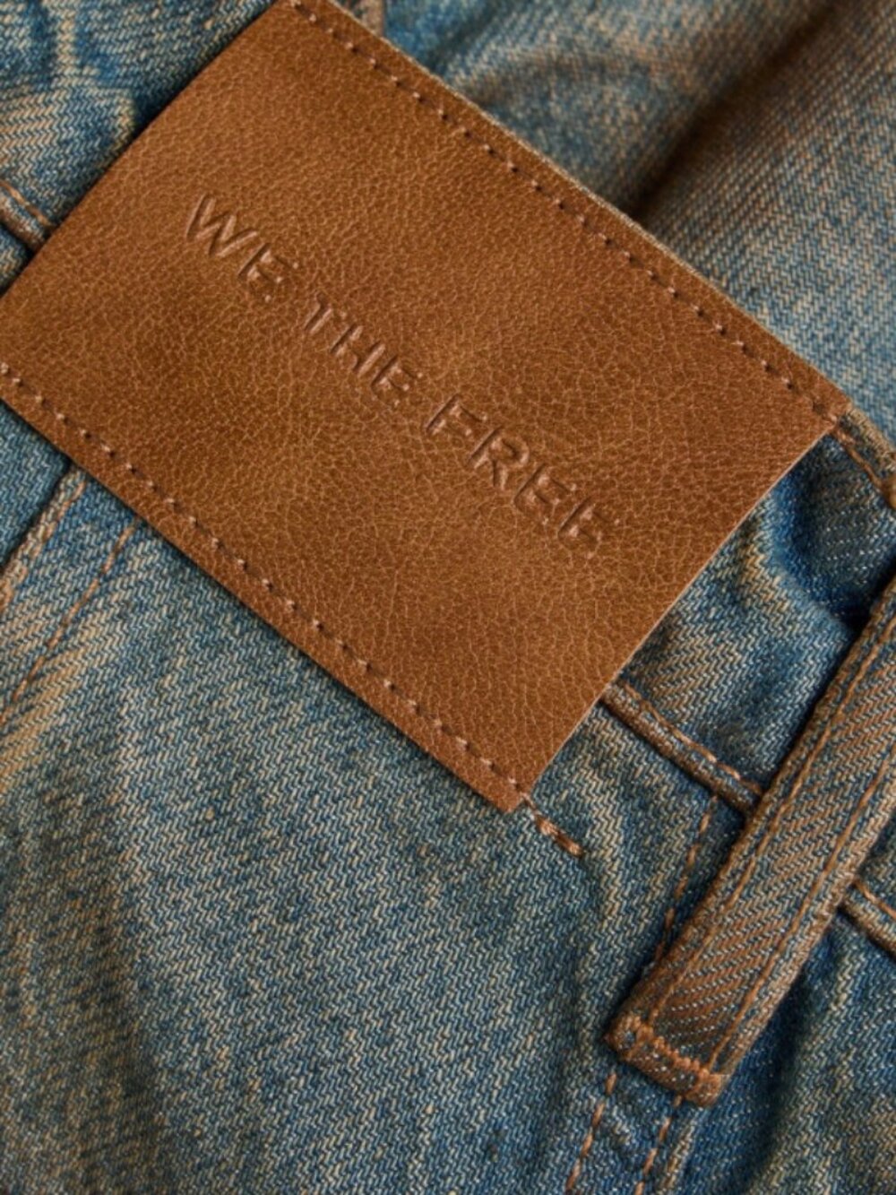 🤎NWT Free People Good Luck Mid-Rise Barrel Jeans - Picture 9 of 15